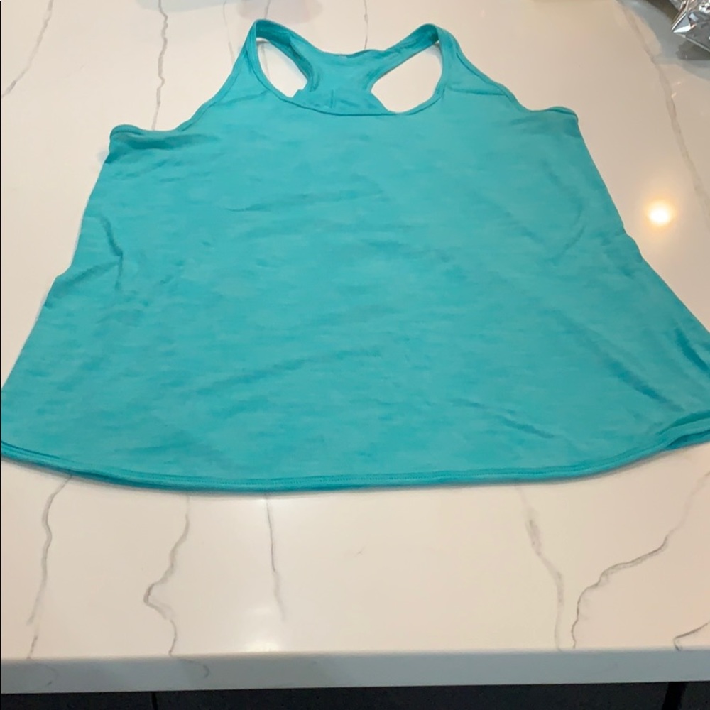 Lululemon tank top size 6. EUC